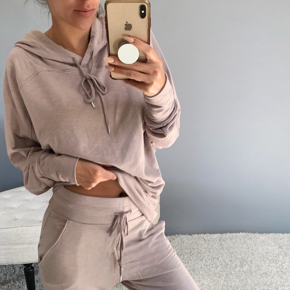 LAST➖NENE in Mocha - Picture 3 of 5